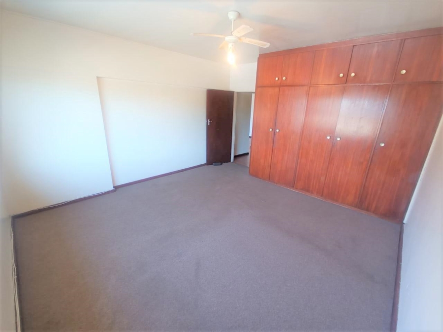 1 Bedroom Property for Sale in Loumar Western Cape